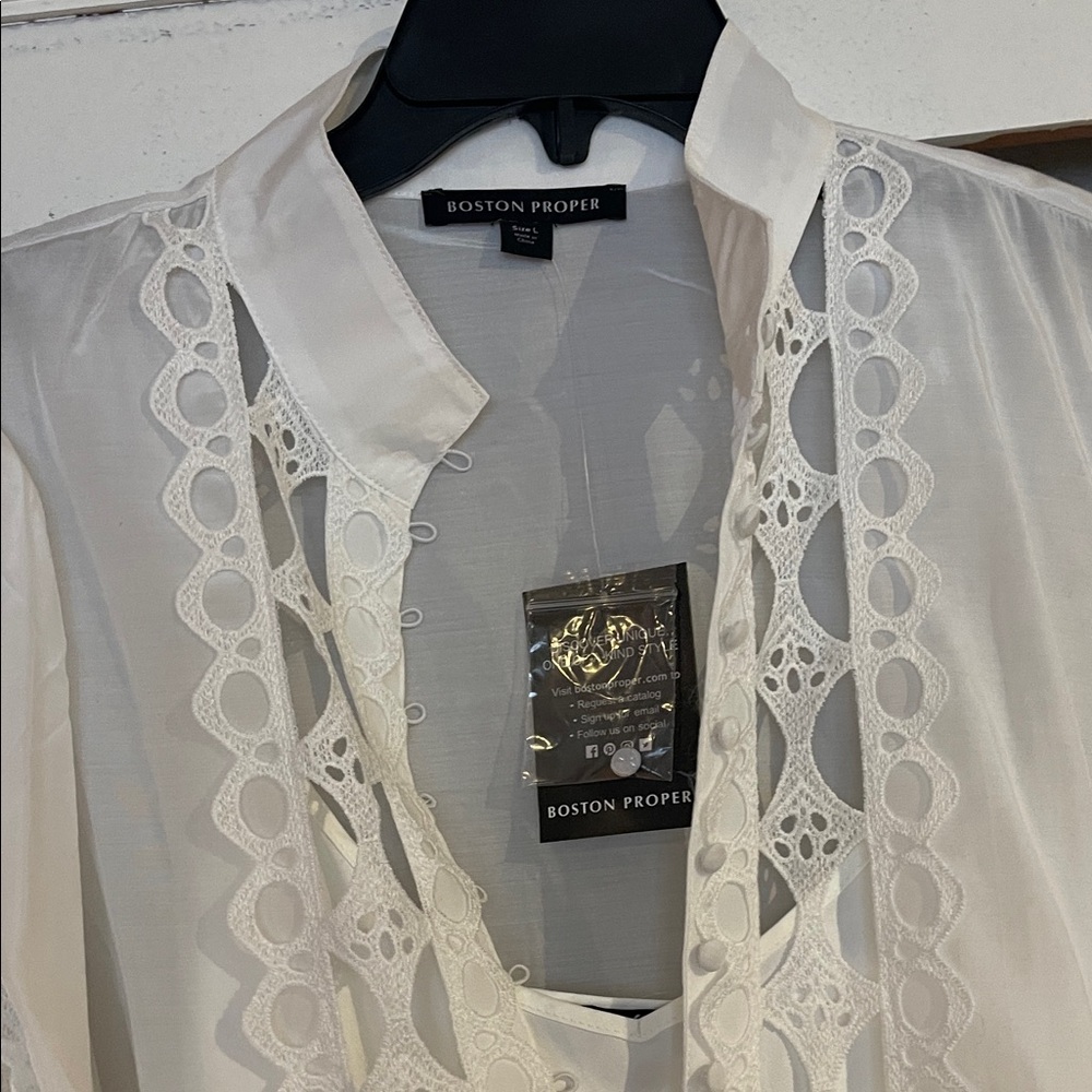 Boston Proper Ivory Lace Trim Blouse w camisole